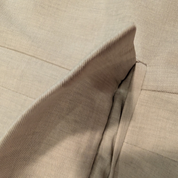 Modern Elements Tan Blazer with Structured Design and Smooth Texture 12P - Picture 6 of 10